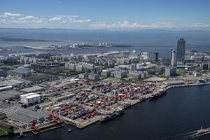 Exclusive Container Wharf(Berth C-8)and public container wharf (Berth C-9)