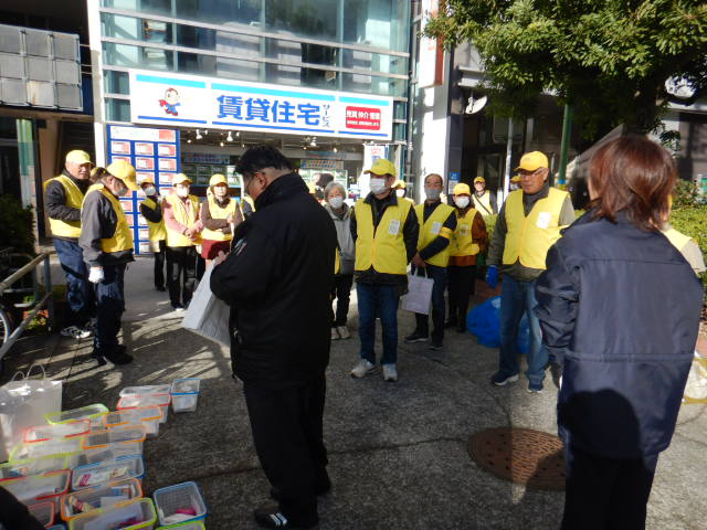 西田辺駅前に集まった多くのサイクルサポーターの皆さん