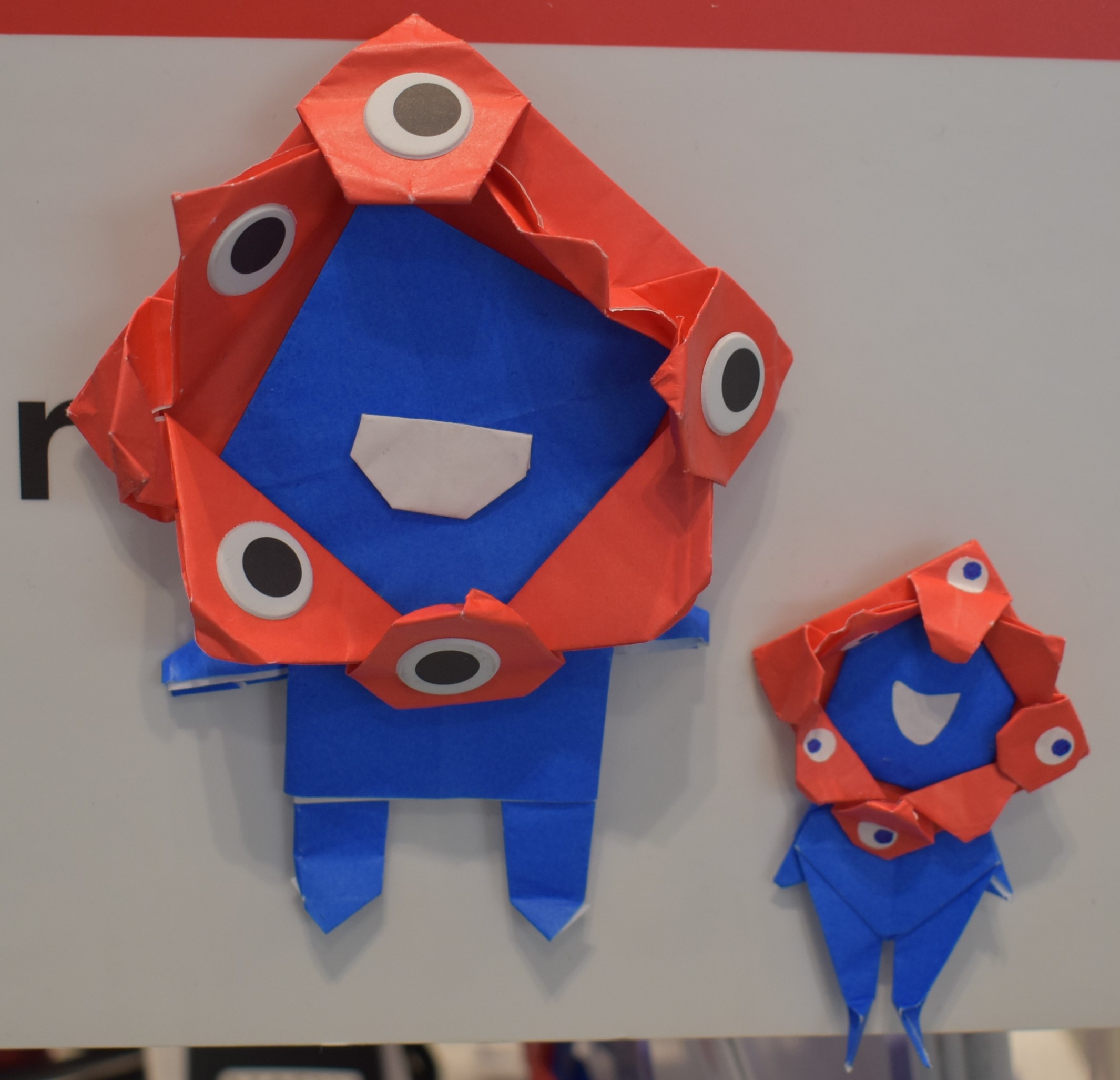 折り紙で作ったミャクミャク