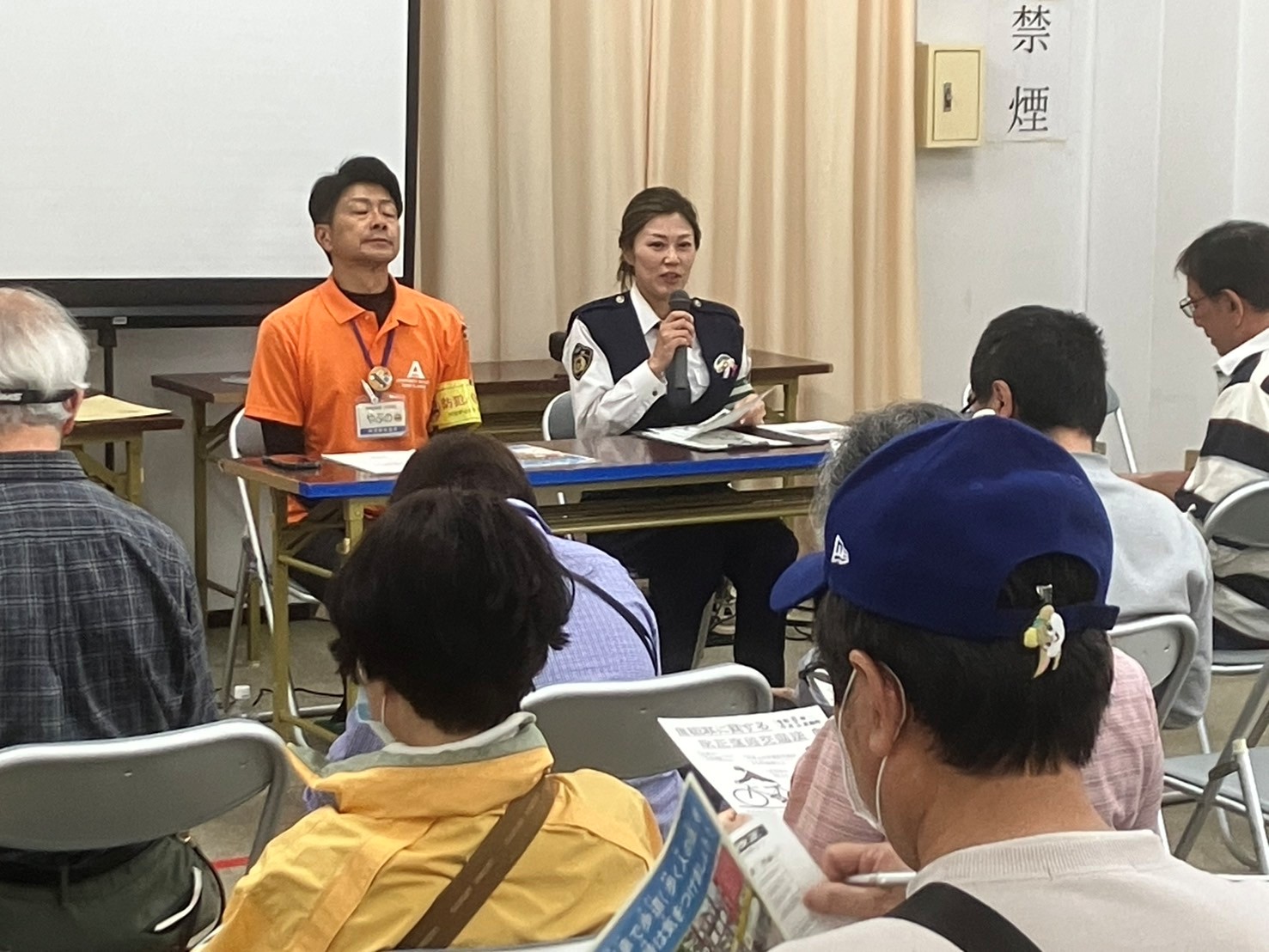 阿倍野警察から自転車のルールや反則行為について説明