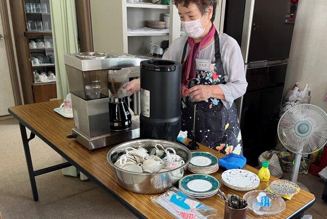 本格的なコーヒーを淹れてくださいます