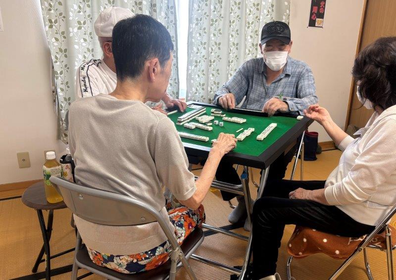 麻雀を楽しむ皆さん