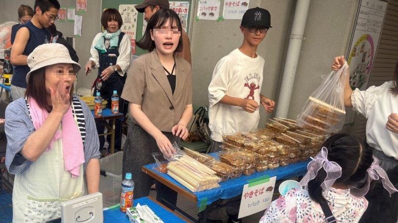 ボリュームたっぷりの焼きそば