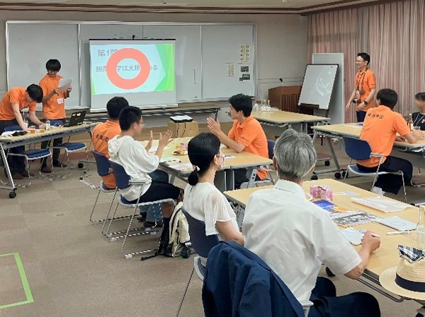 第二部「キャンパスライフ先取りクイズ」の様子