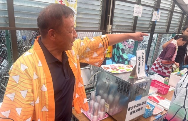 鬼滅の衣装でそろえたビールブース