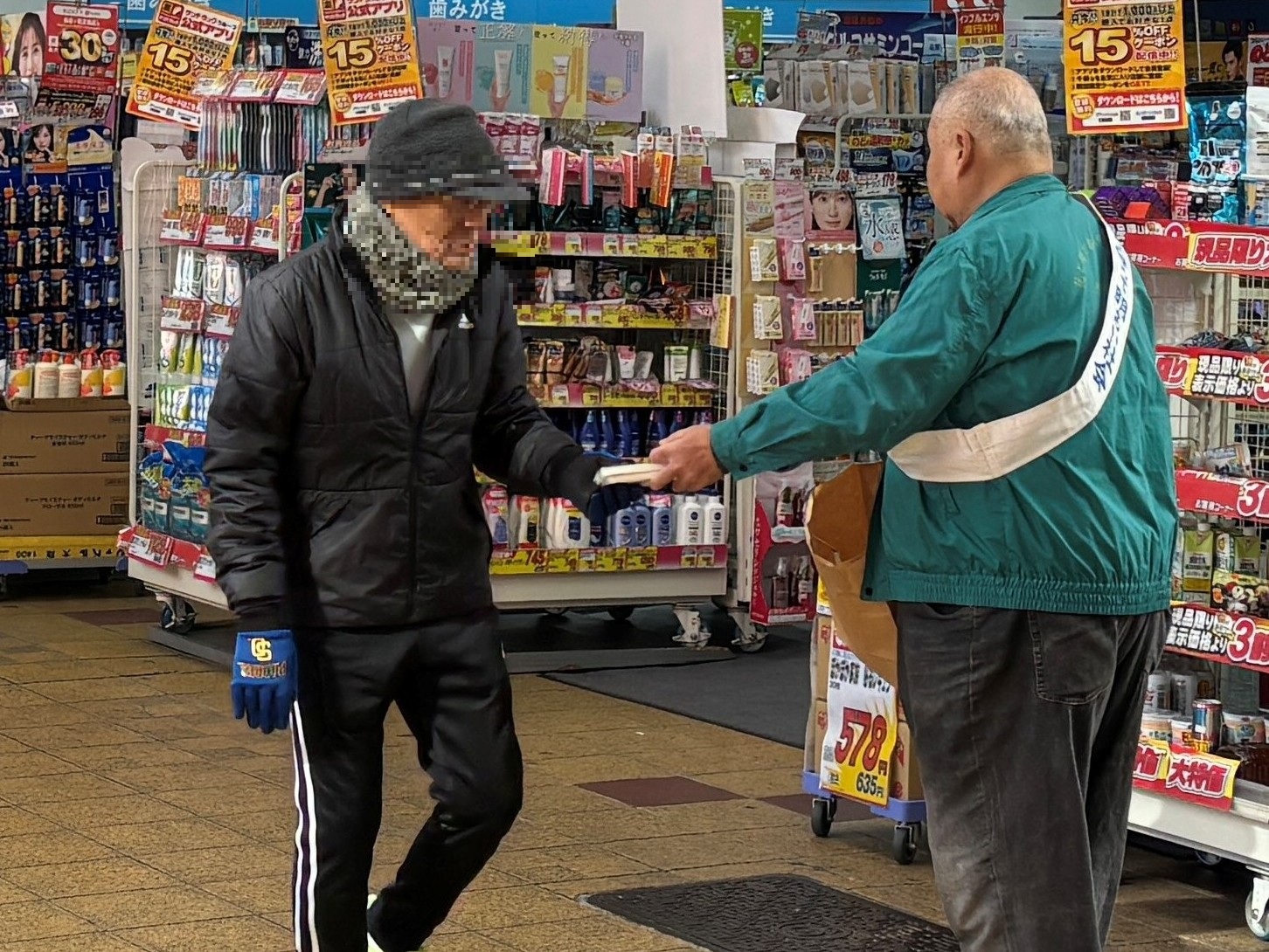 千林くらしエール館前での啓発活動