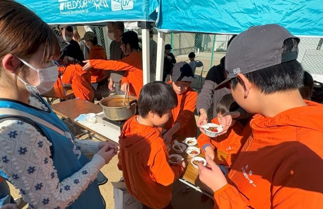 カレーの盛り付け