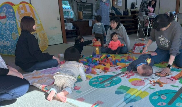 のびのび遊ぶ子どもたち