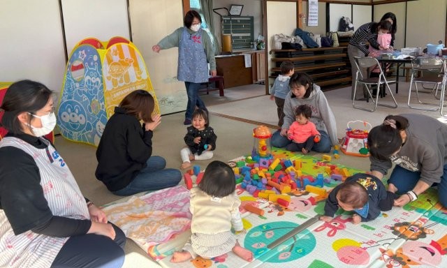 子育てサロンの様子