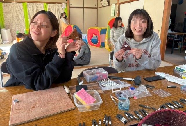 レザークラフトの作品が完成しました。