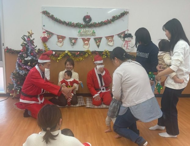 サンタと記念撮影