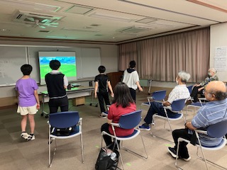 アニメーション制作について説明する講師1