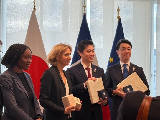 ヴァレリー・ペクレス議長への表敬訪問の様子