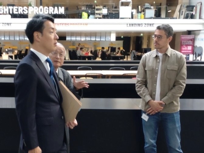 STATION F視察の様子