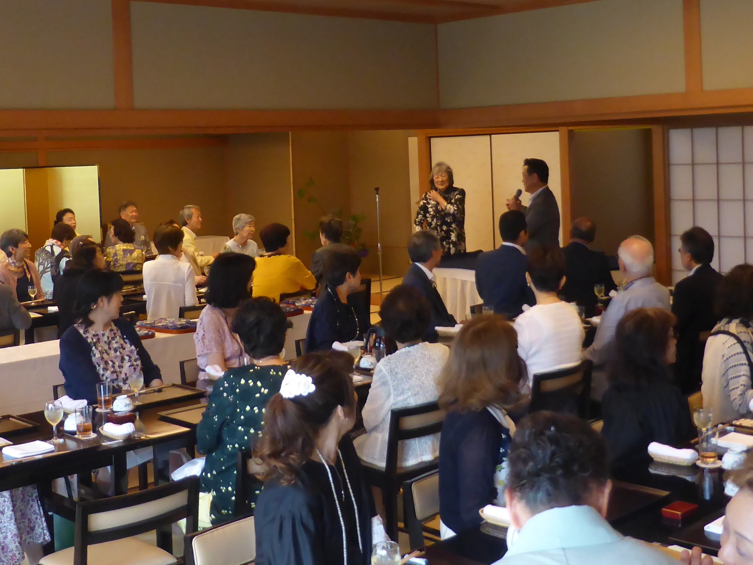地域合同世代間交流会の様子