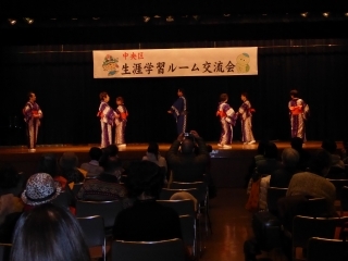 民踊