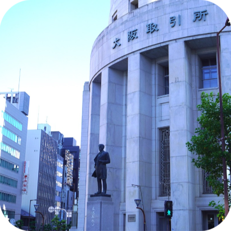 五代友厚像と大阪取引所の画像