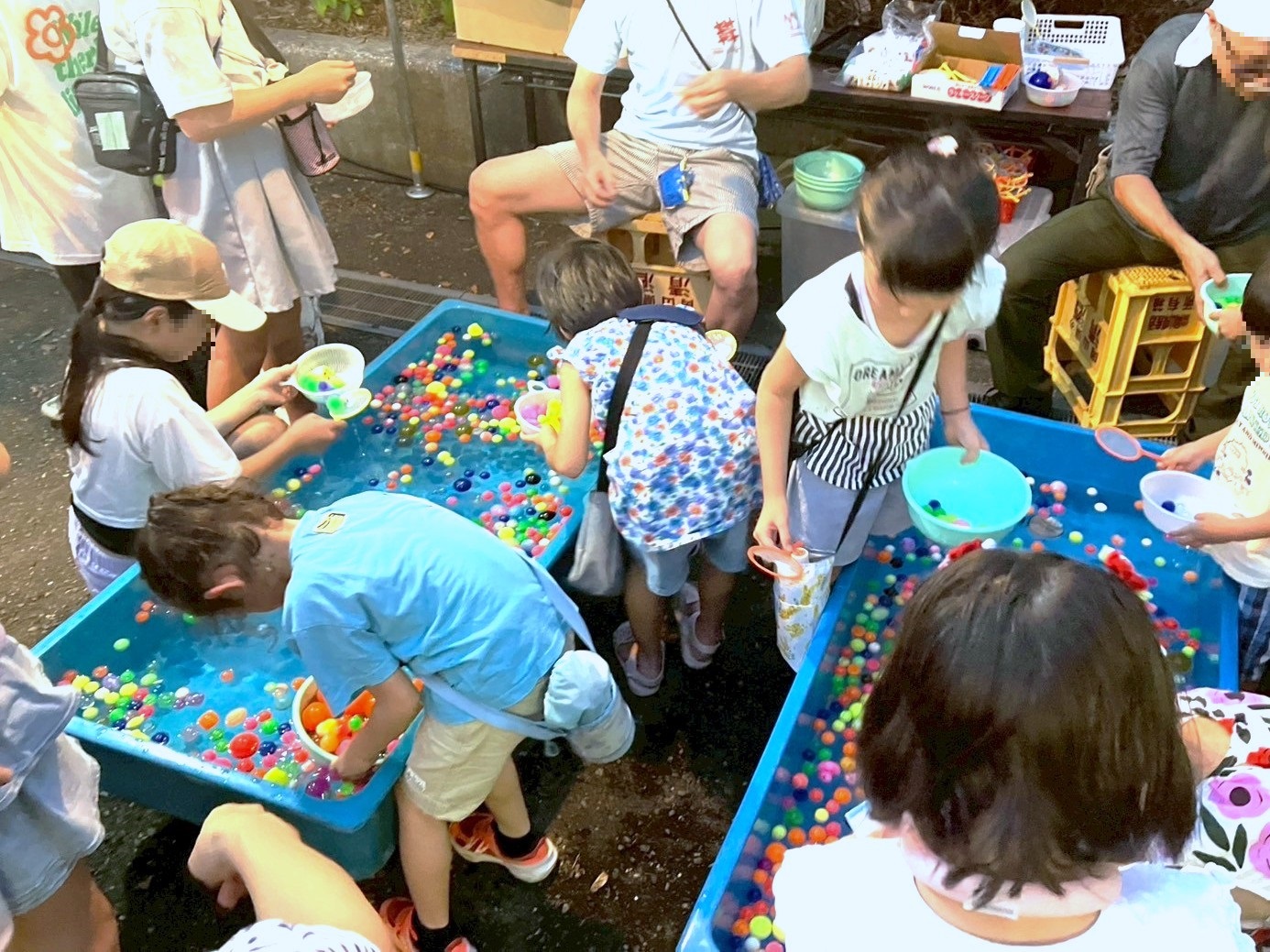 スーパーボールすくいの様子
