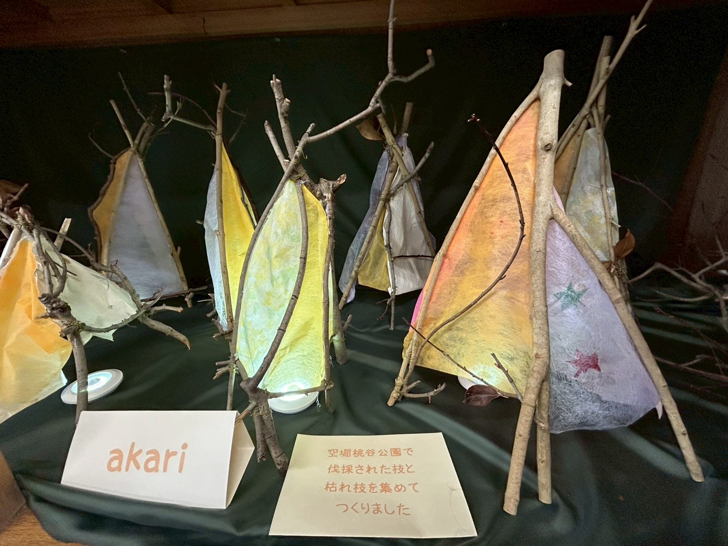 ももだに作品展の様子4