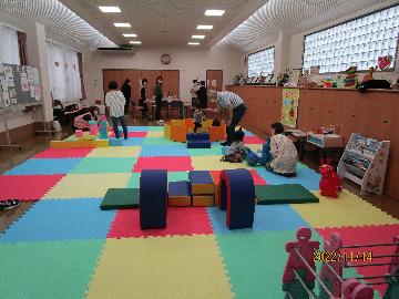 遊んでいる様子