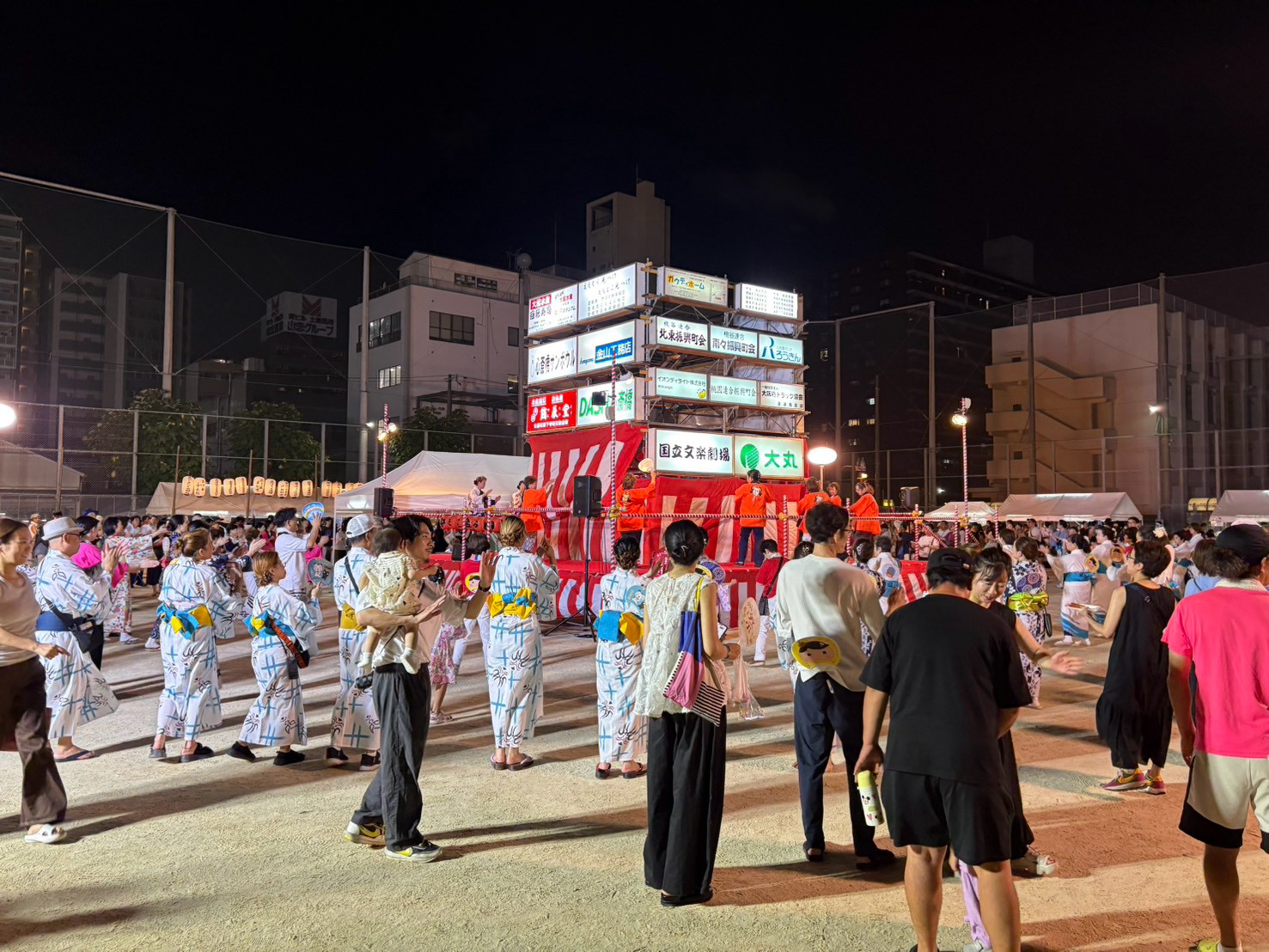 中央区盆踊り大会の様子1