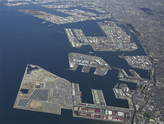 The Port of Sakai-Semboku