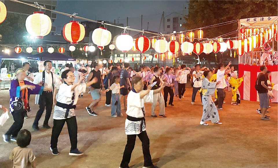 盆踊りの様子