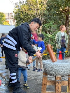 餅つきの様子