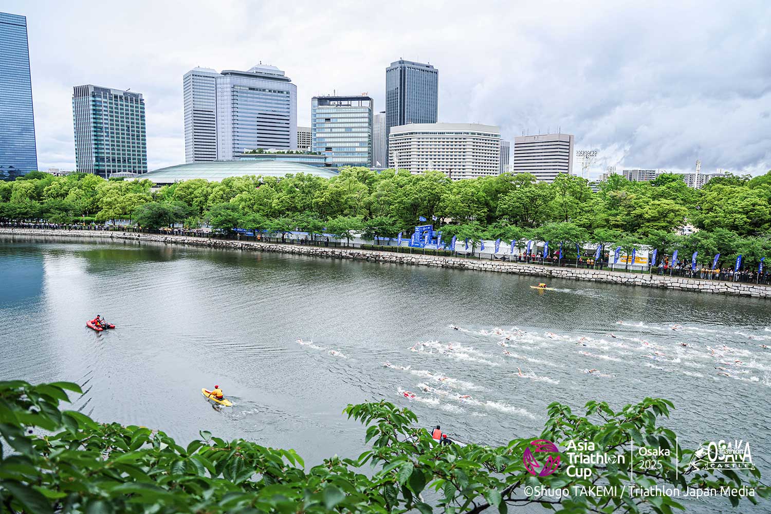大阪城トライアスロン大会の様子