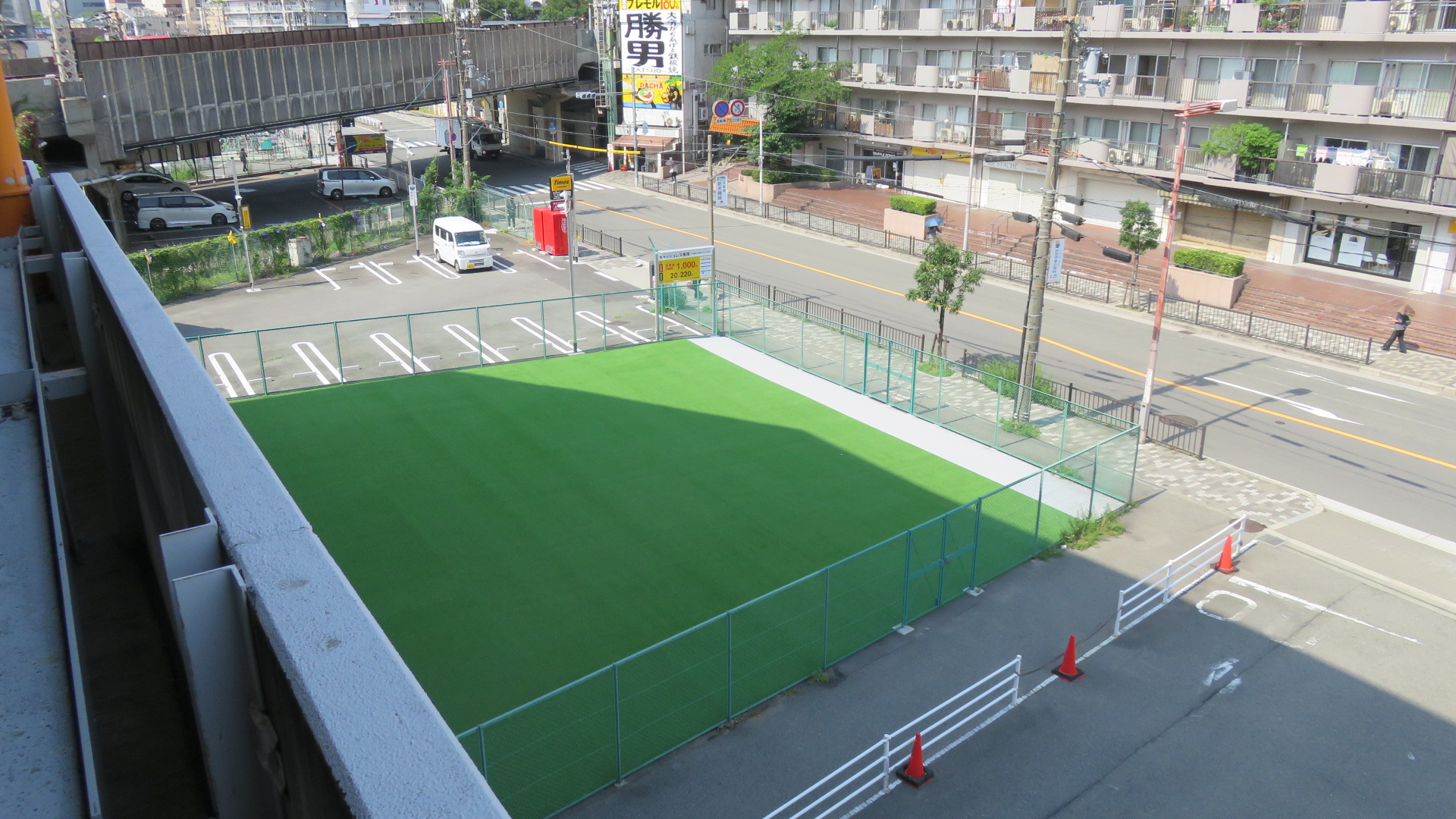 上から見た南側の桜小橋広場