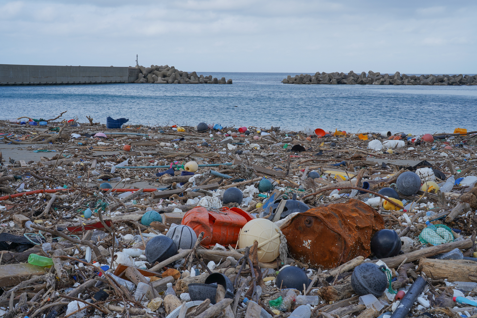 海洋プラスチック