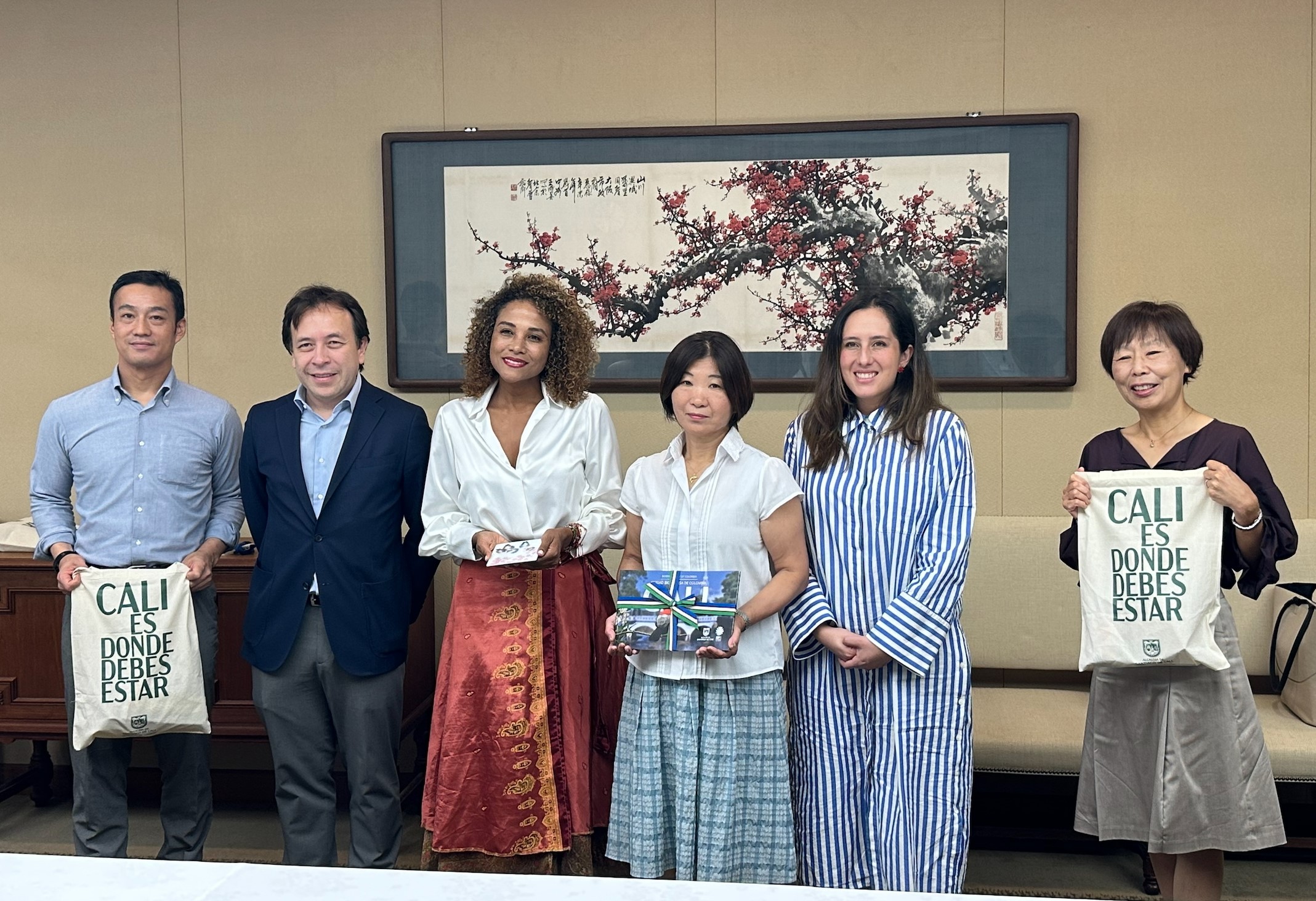 コロンビア サンティアゴ・デ・カリ市との意見交換