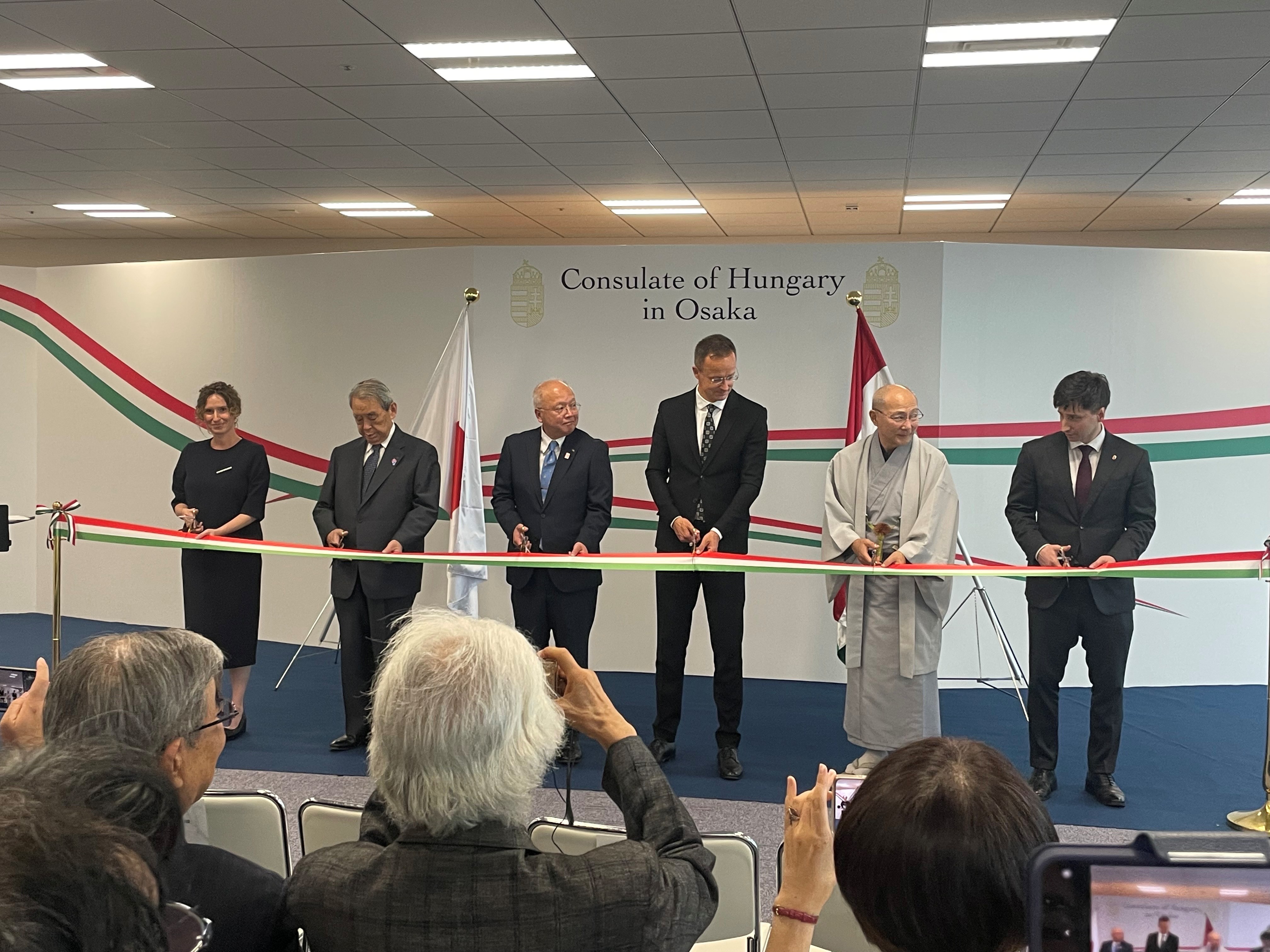 在大阪ハンガリー領事館開館セレモニー