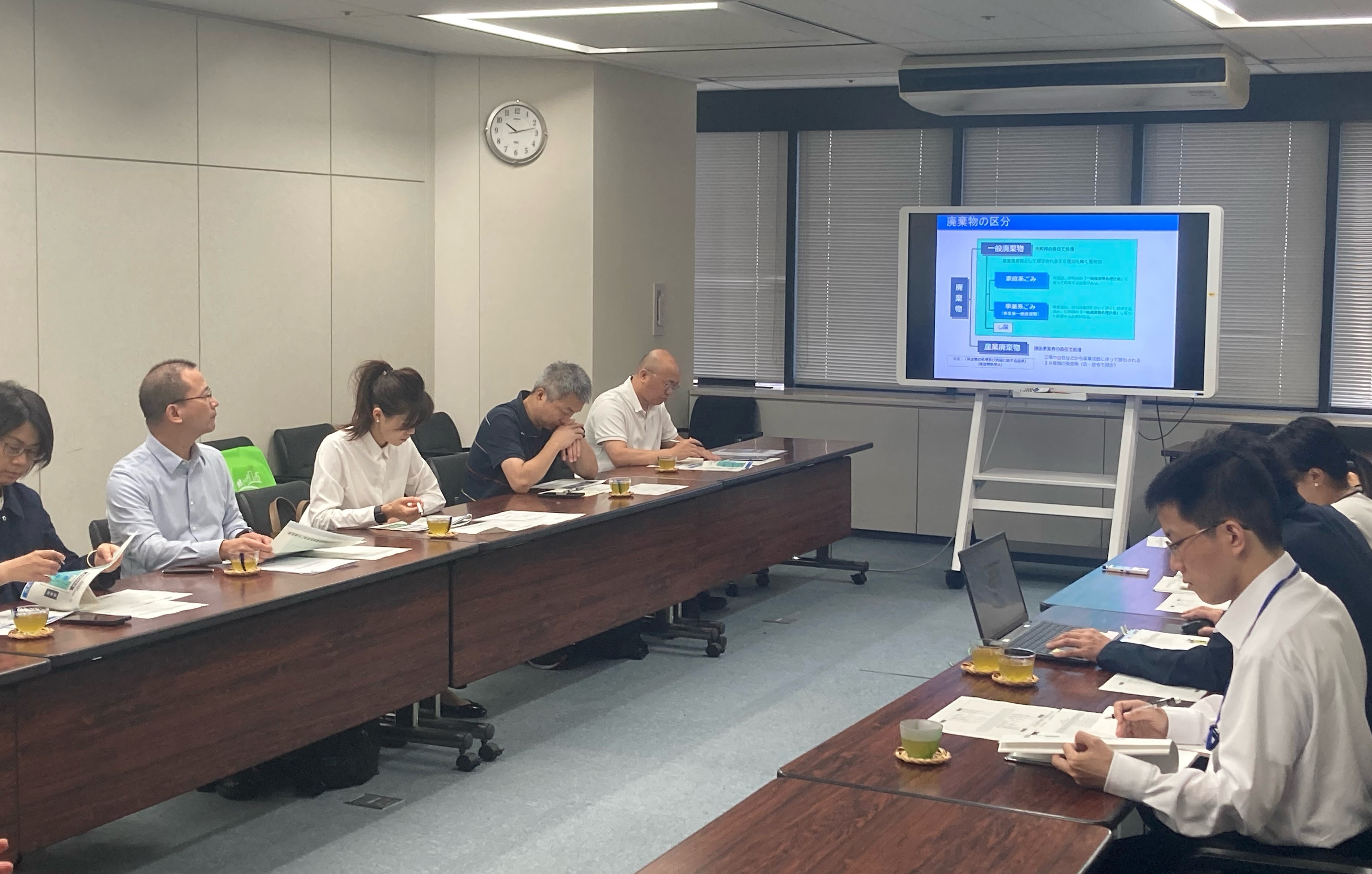 上海市緑化と市容管理局との意見交換