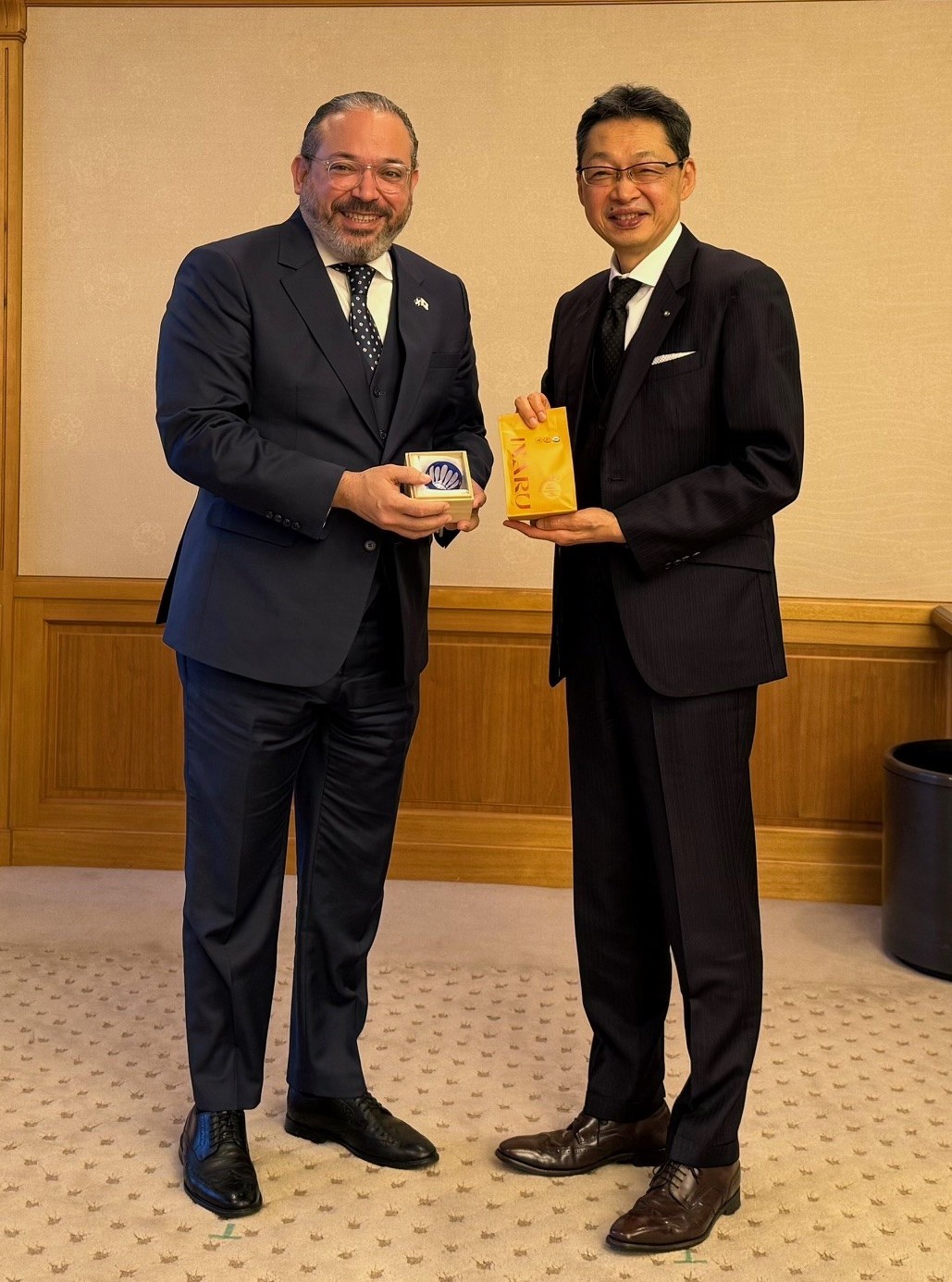 駐日ドミニカ共和国特命全権大使表敬訪問