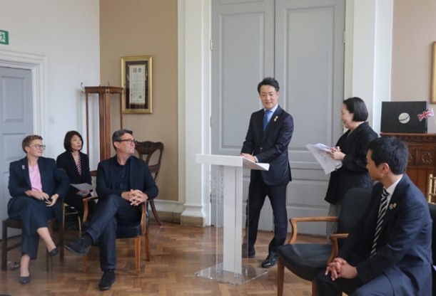 表敬訪問の様子