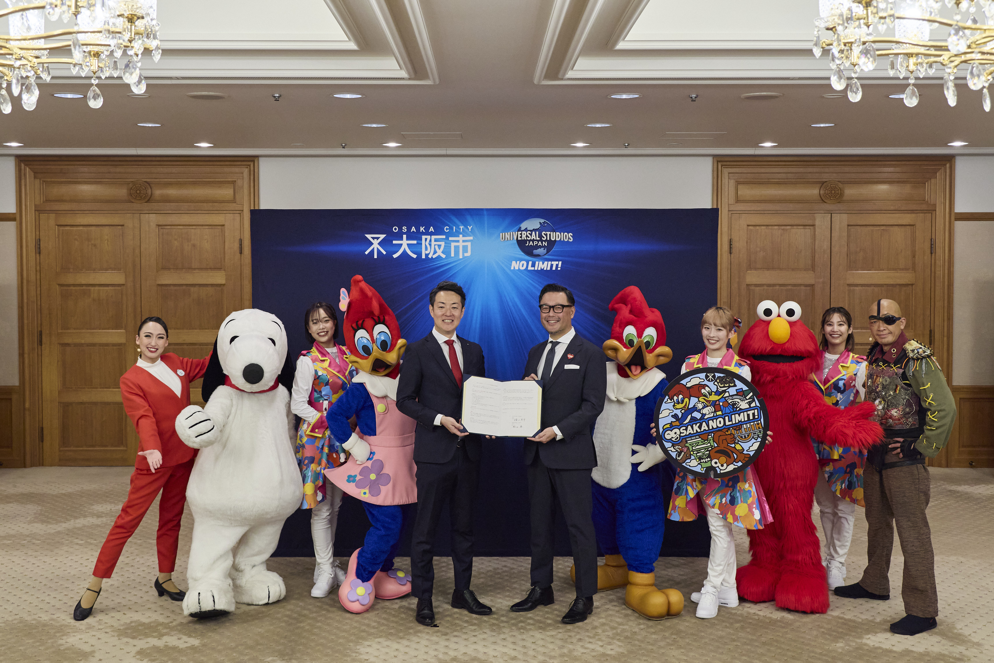 締結式記念撮影