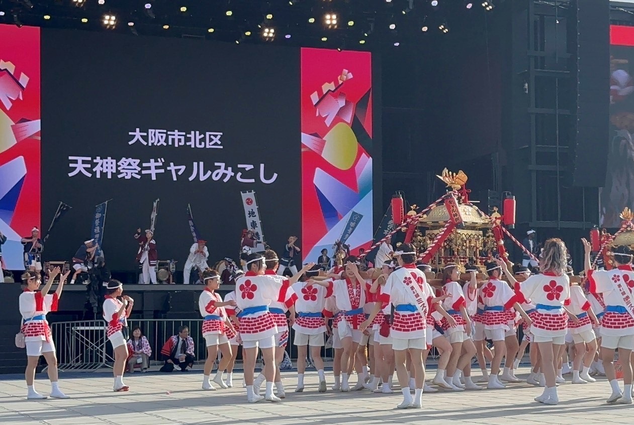 天神祭ギャルみこしの写真