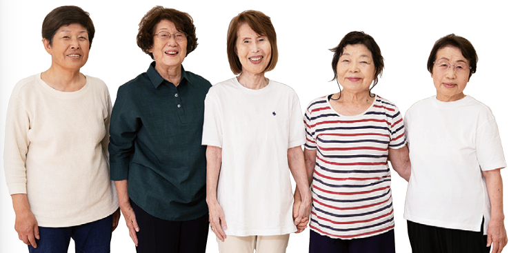 笑顔で並ぶ5人の済美地域サポーター