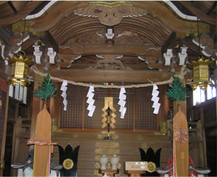 式内楯原神社本殿の写真