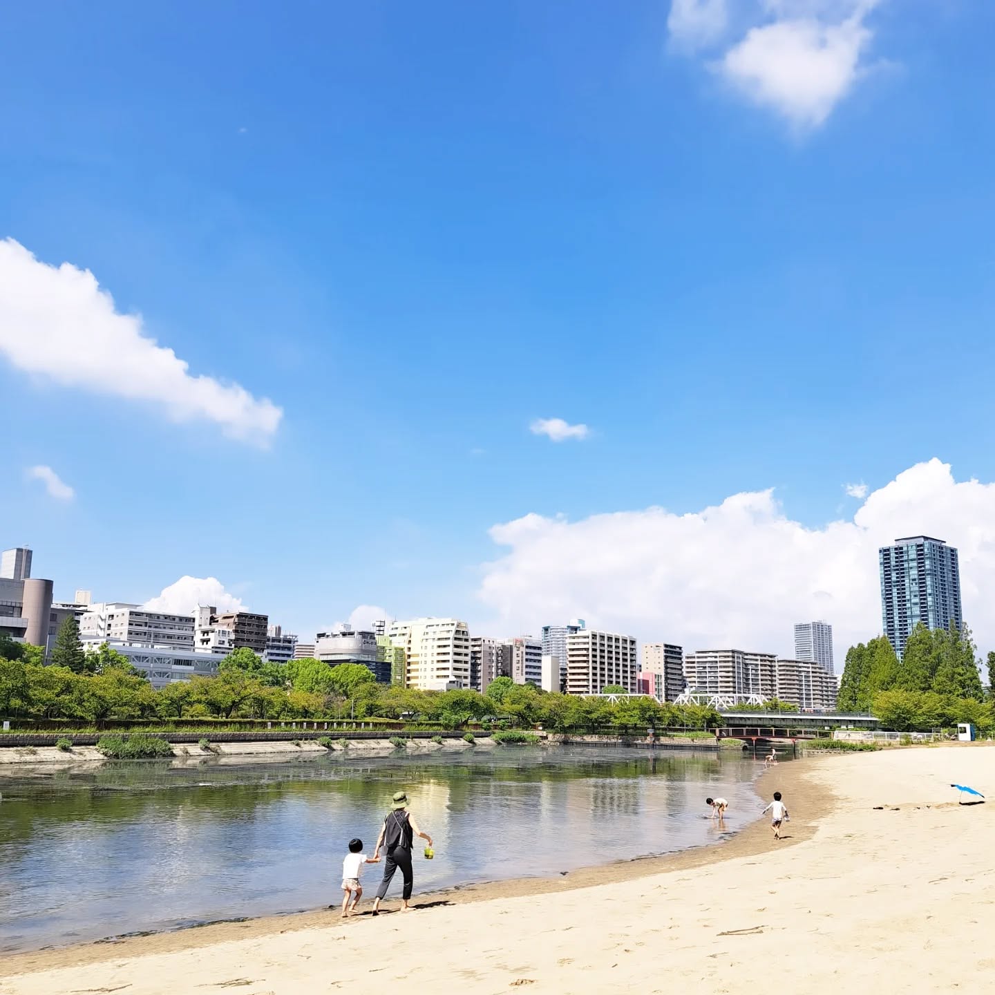 SNS（Instagram）部門の特別審査員賞の副賞作品