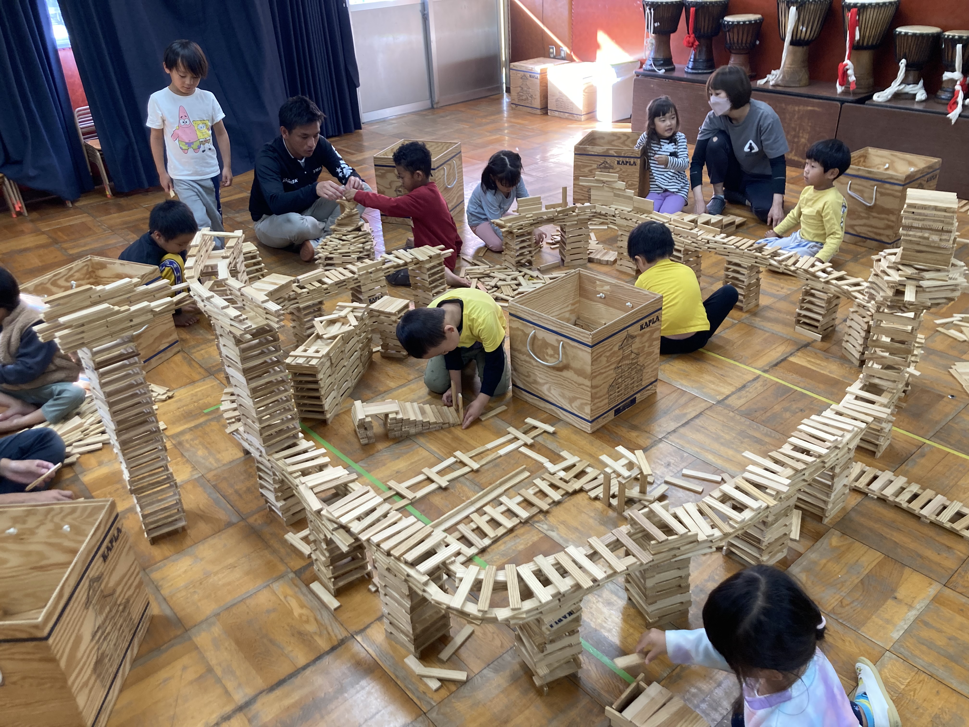 製作活動