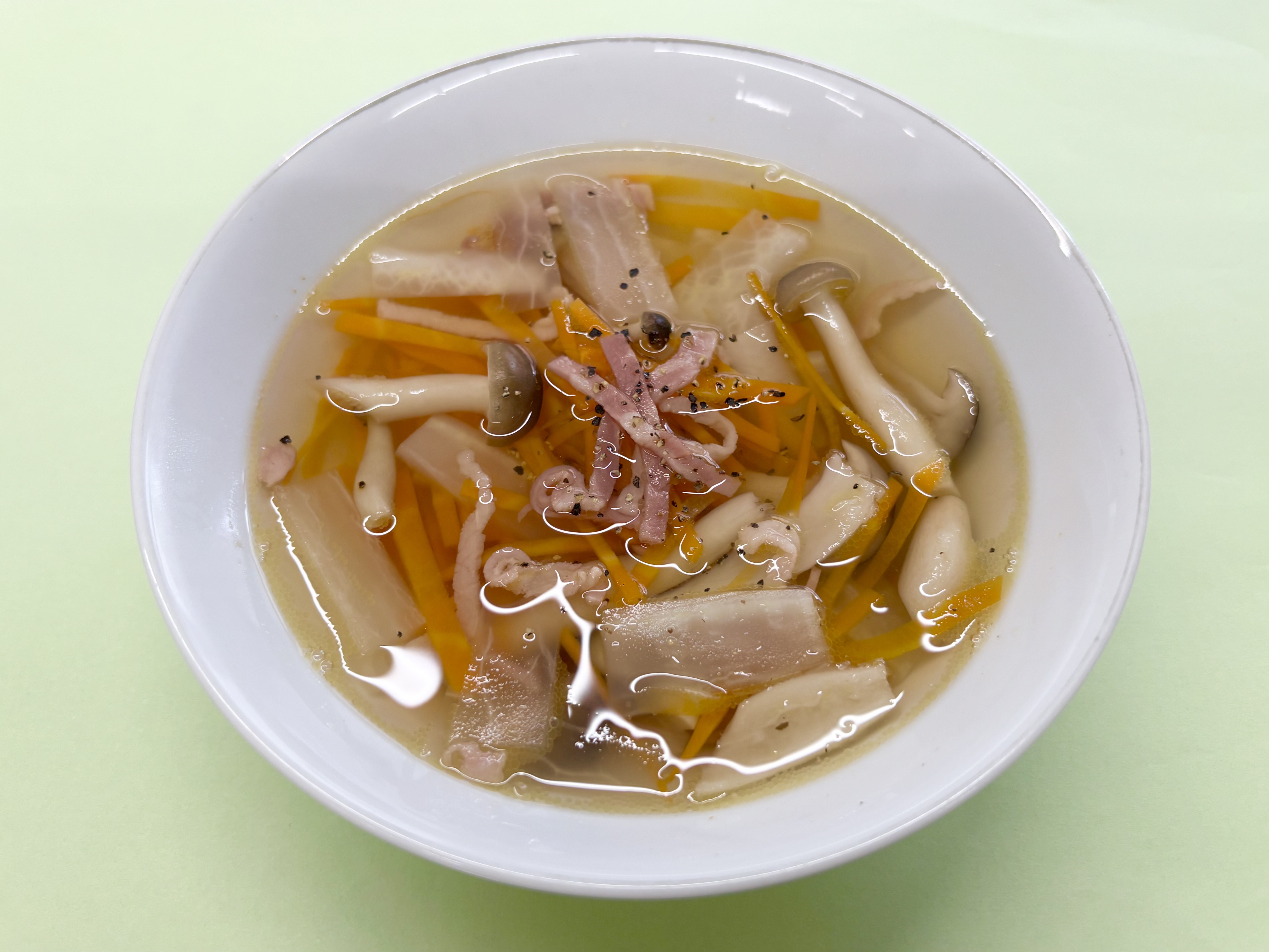 「べジブロスで栄養満点！健康野菜スープ」の画像