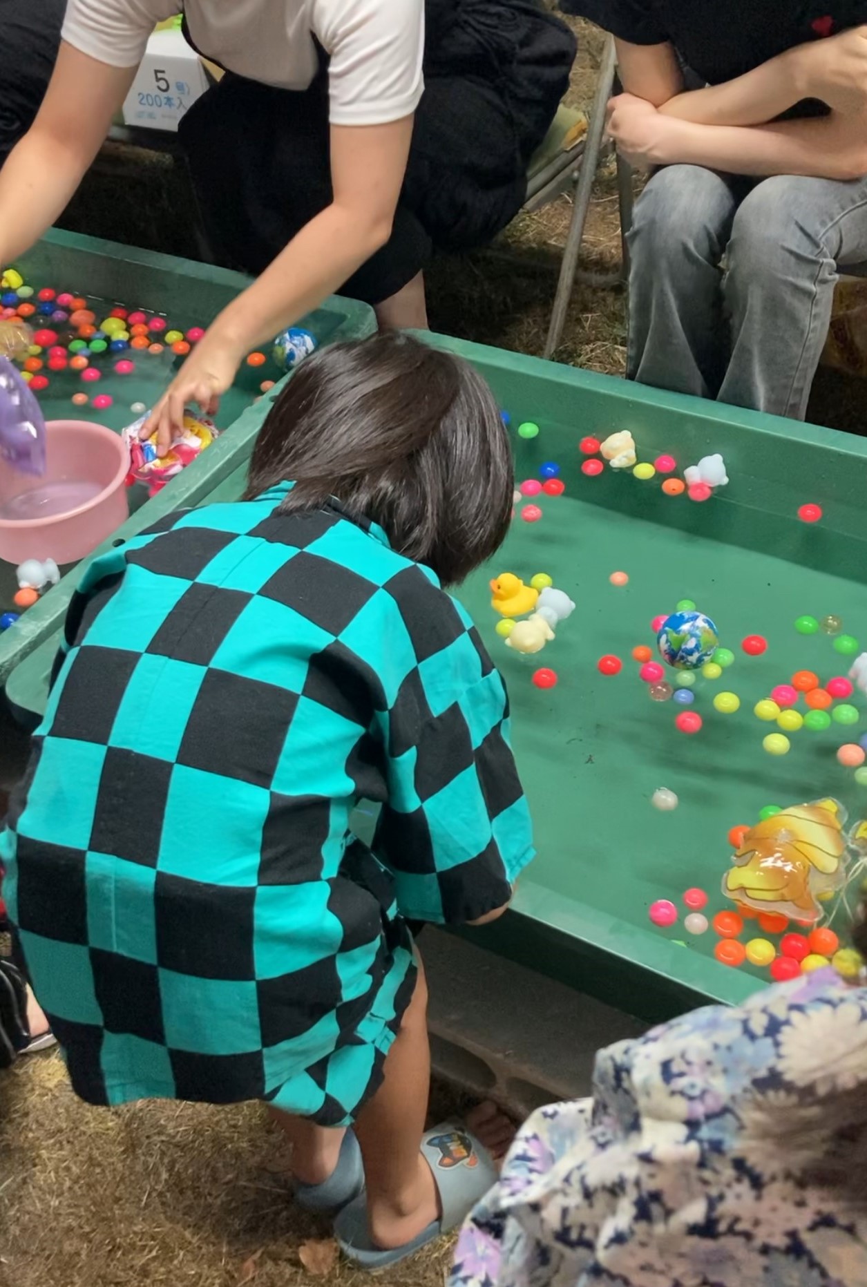 スーパーボールすくいの屋台