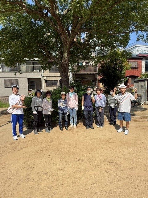 住みます芸人さんと地域の方々の写真