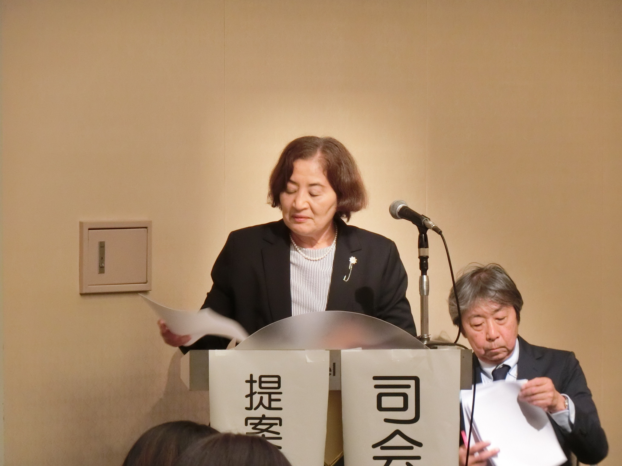 総会の写真（徳川理事）