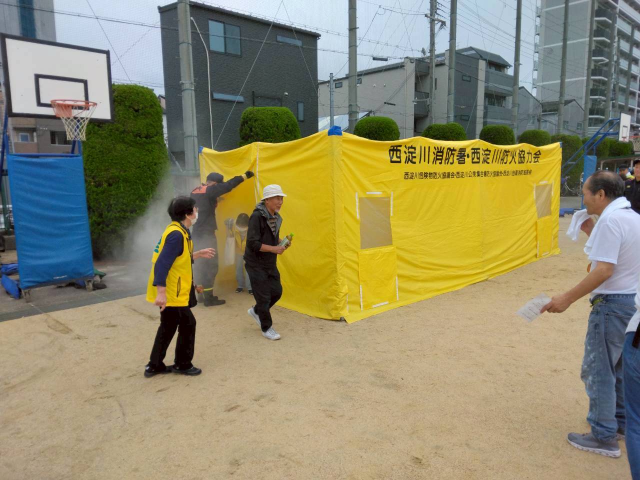 煙テント