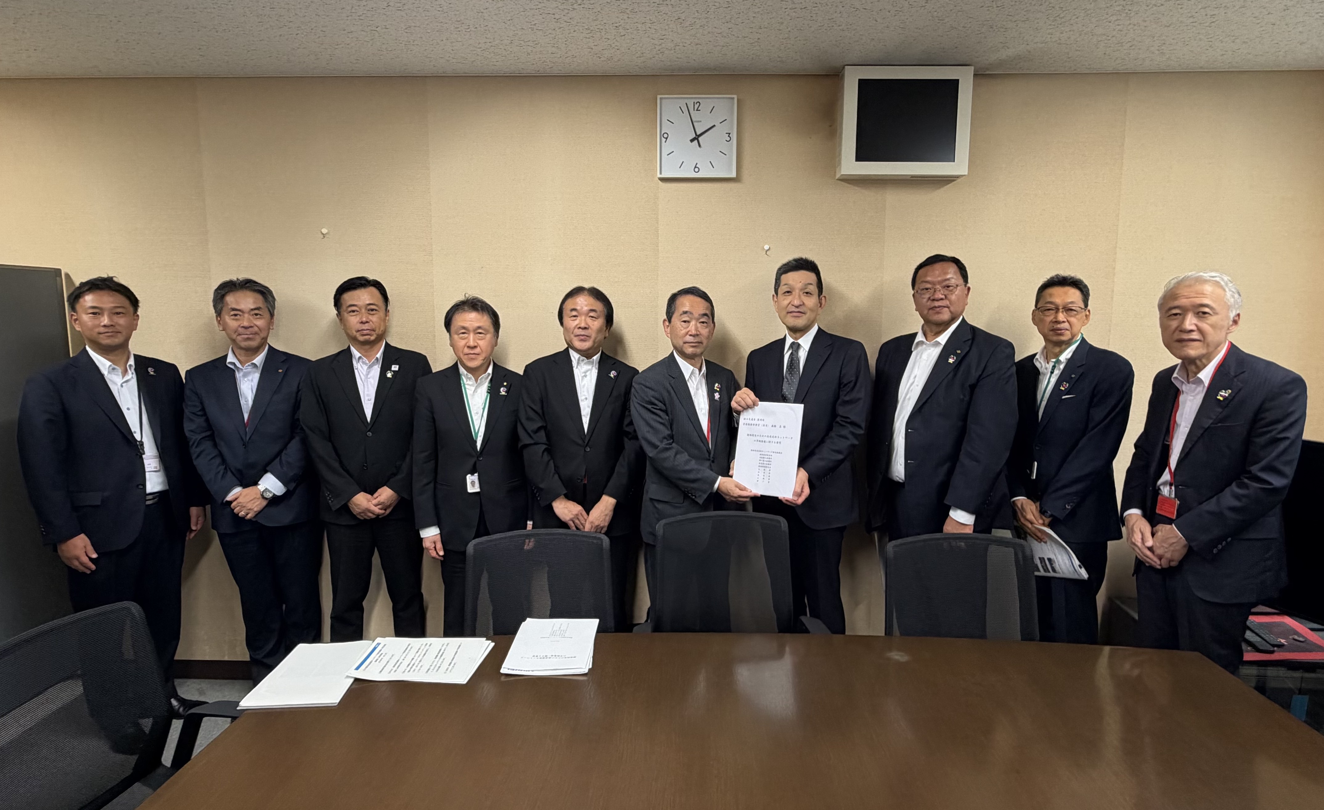森橋国土交通省官房技術参事官（港湾）への要望活動の画像