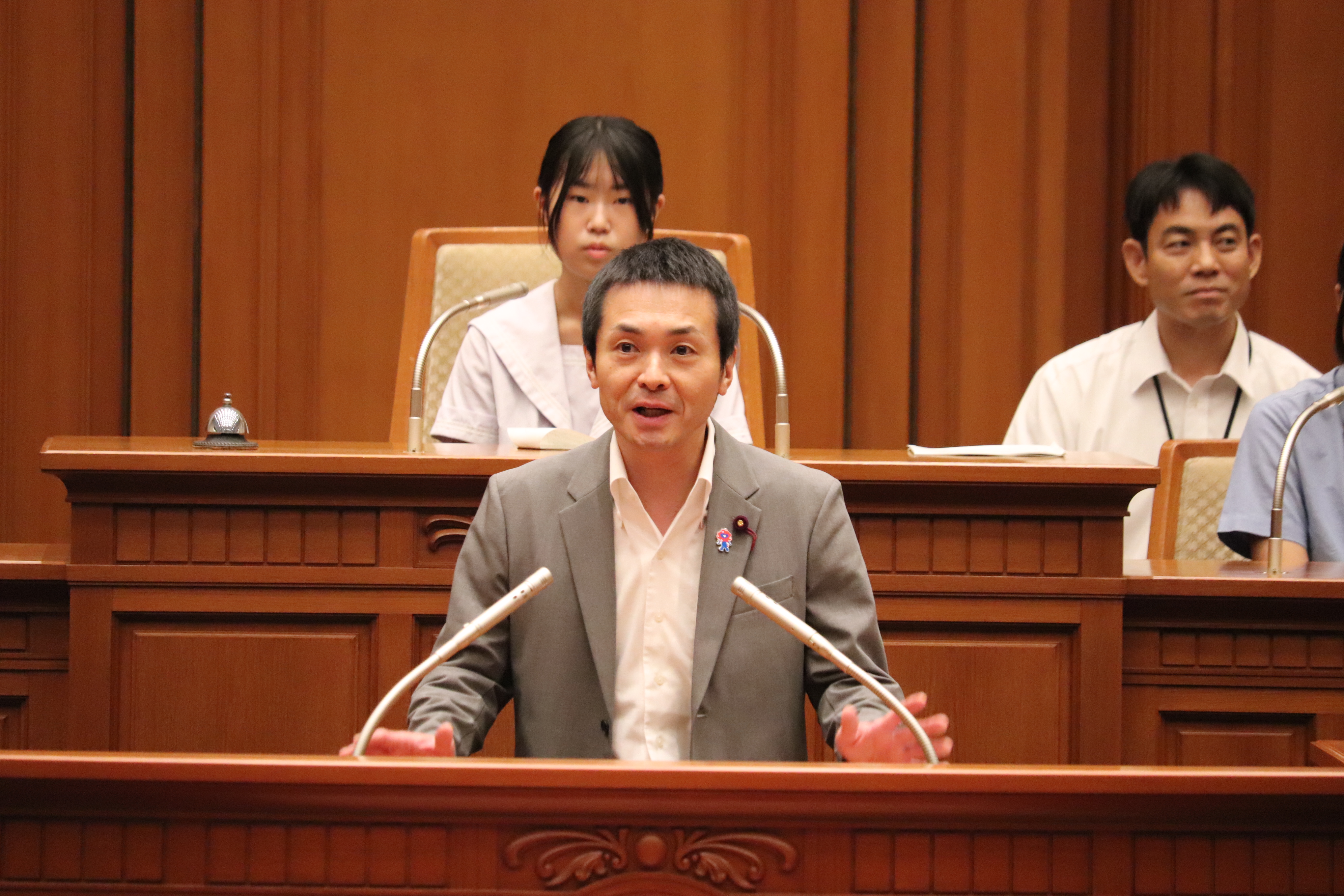 杉村幸太郎市会議長のあいさつの様子