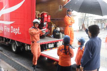 ドラゴン搬送車